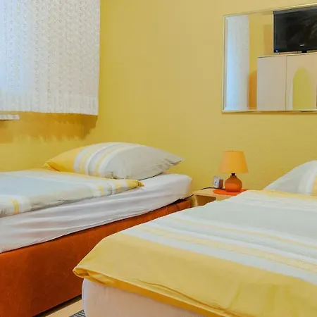 Apartment Zur Rosi Duisburg